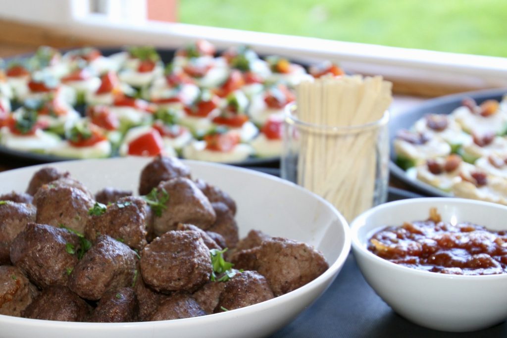 Canapes ~ Barnutopia event catering